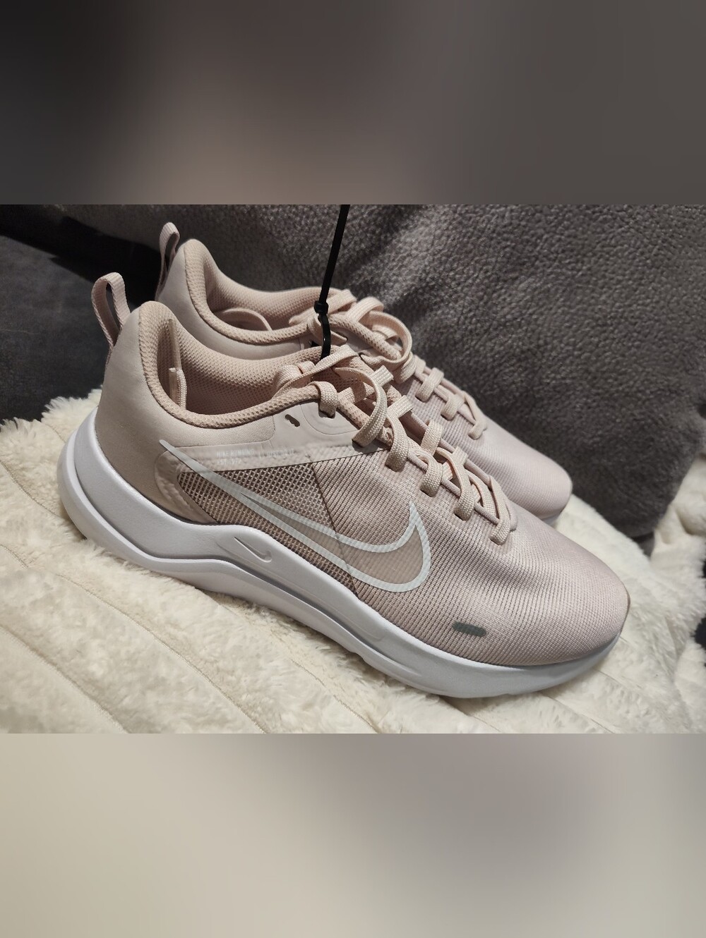 Nike Women’s Athletic Sneakers - Blush Pink & White SZ 8 New No Box
